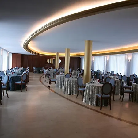 Hotel Royal 3*