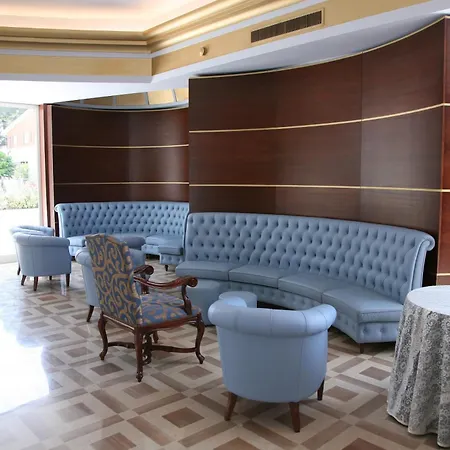酒店 Royal