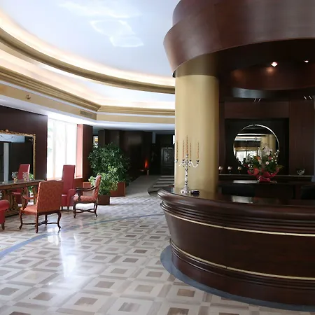 Royal Hotel 3*